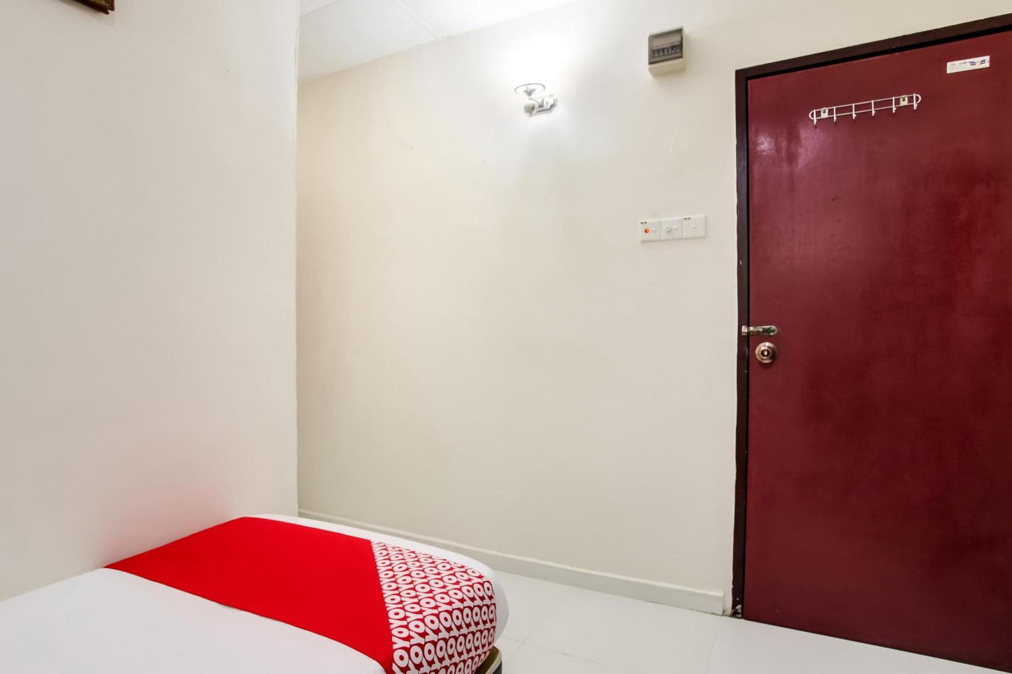 Super Oyo 89427 Kavanas Hotel Taiping Exterior foto